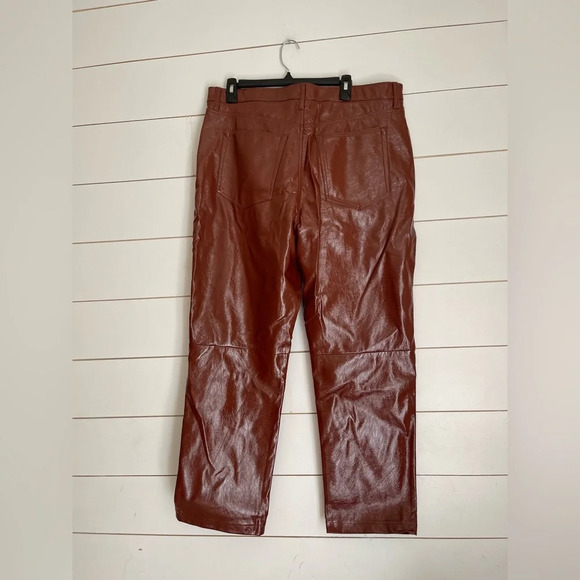 Abercrombie & Fitch The 90s Straight Ultra High Rise Faux Leather Pants Brown - Picture 11 of 12
